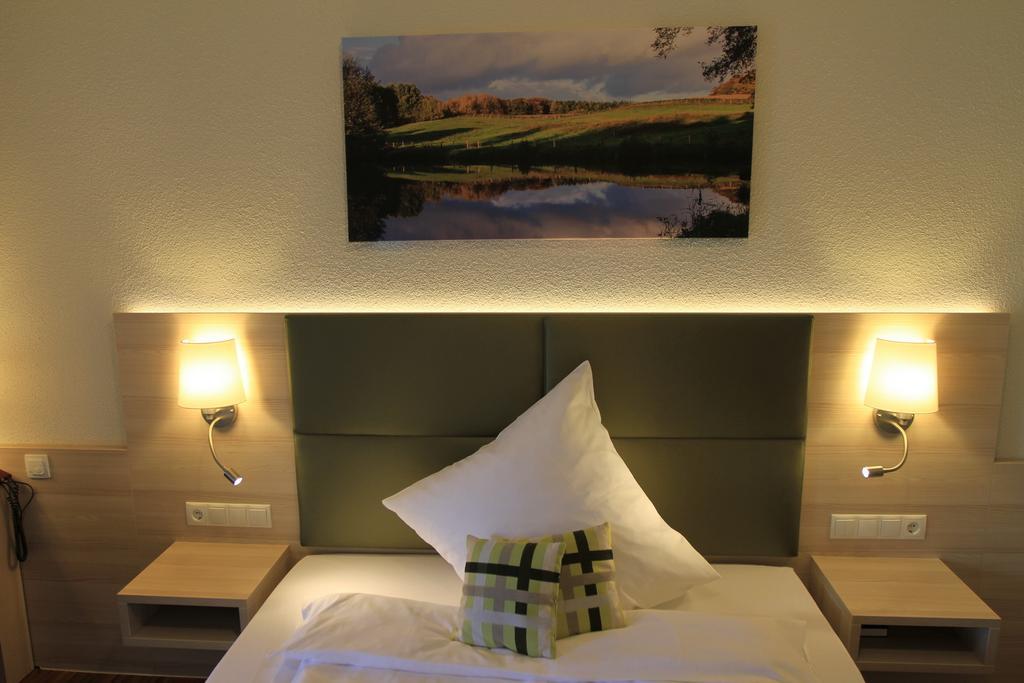 Waldhotel Zum Bergsee Даме Екстериор снимка