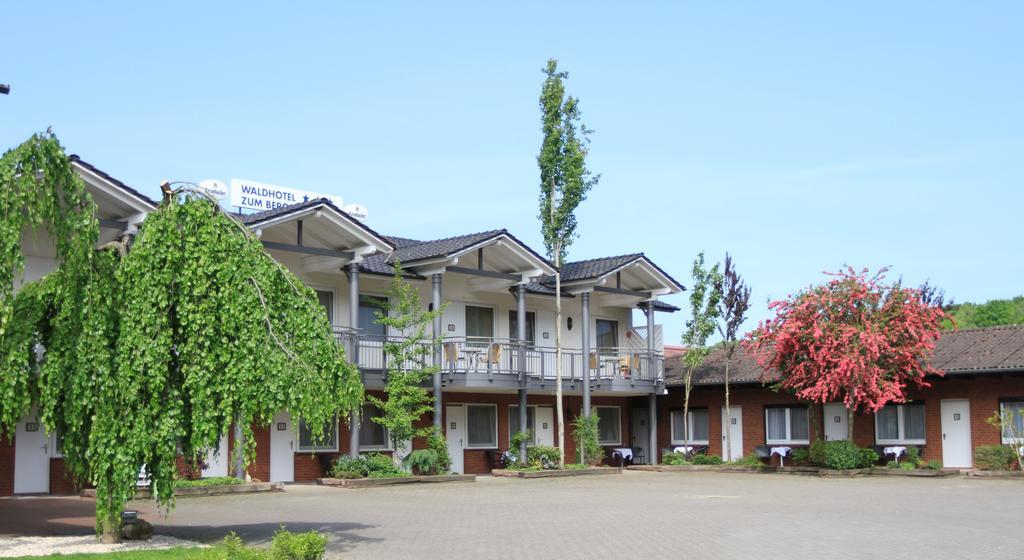 Waldhotel Zum Bergsee Даме Екстериор снимка