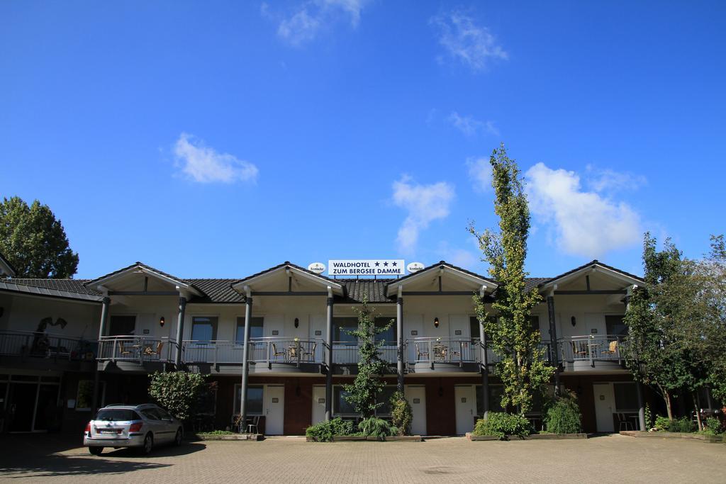 Waldhotel Zum Bergsee Даме Екстериор снимка